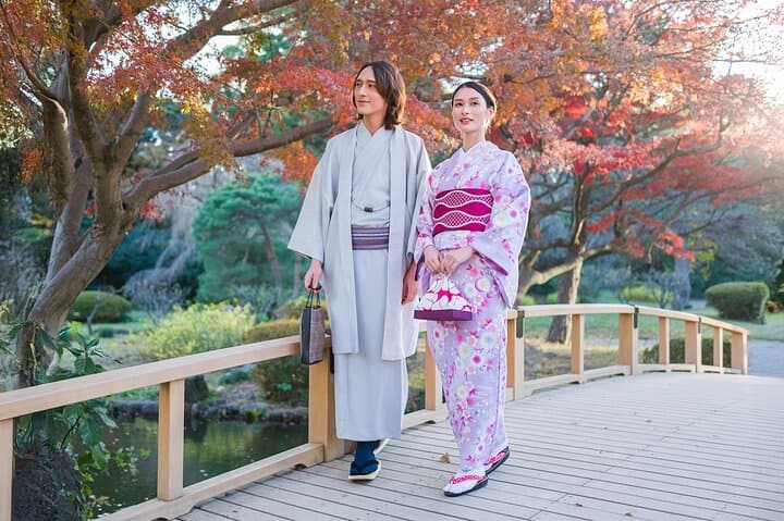 Tokyo: Kimono Rental inside Shinjuku Gyoen National Garden — photo 12