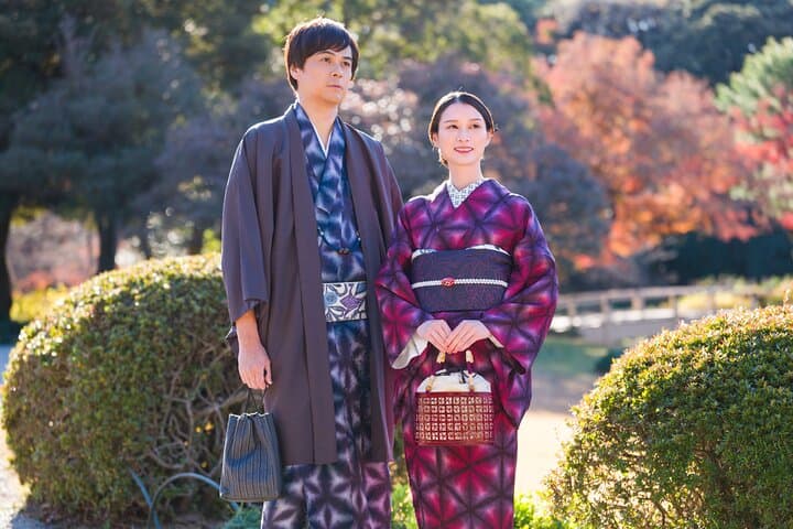 Premium Silk Kimono Rental inside Shinjuku Gyoen National Garden — photo 5