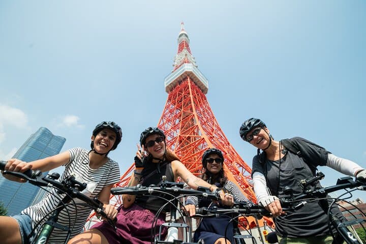 Tokyo Highlights 3 Hours Private Guided Cycling Tour — photo 3
