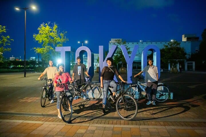 Tokyo Highlights 3 Hours Private Guided Cycling Tour — photo 2