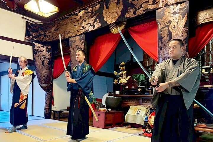 Samurai Swordsmanship Lesson at a rented temple — photo 5