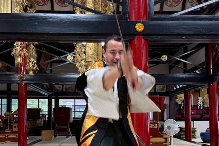 Samurai Swordsmanship Lesson at a rented temple — photo 6