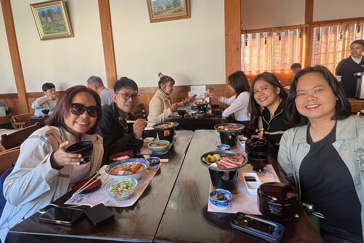 Shirakawago & Takayama Bus Tour from Nagoya w/Optional Lunch — photo 20