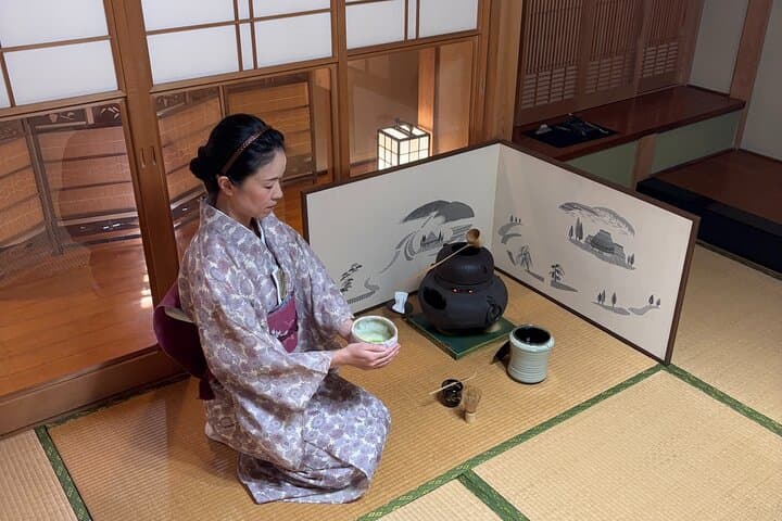 Calligraphy and Matcha Tea Ceremony — photo 4