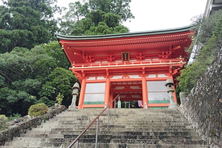 Wakayama: Kumano Kodo Sacred Walk to Nachi in Heian Attire — photo 12