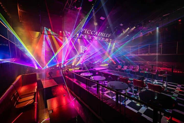 Osaka Umeda: PICCADILLY Live Show &Shisha& Nightclub Entry+Drink — photo 20