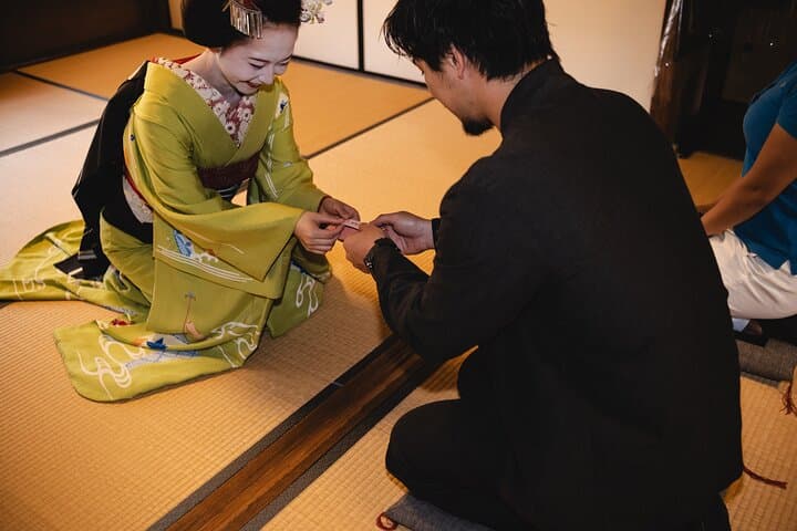 Kyoto Geisha Show Cultural Hour with an apprentice geisha, Maiko — photo 13