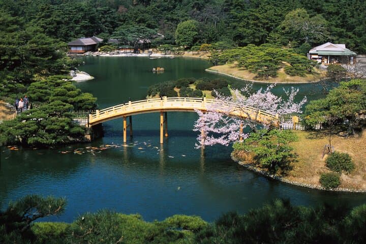 Kagawa Stunning Scenery Photogenic Journey with a Private Car — photo 3