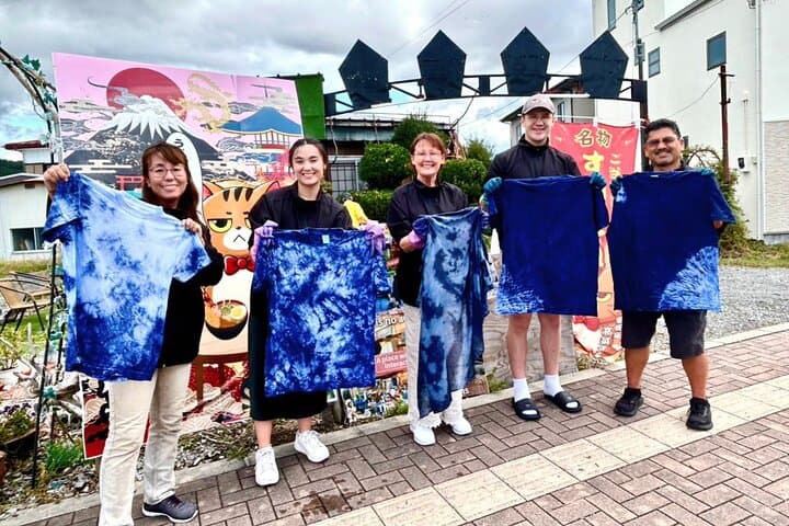 Indigo Dyeing Using Mt. Fuji Spring Water in Kawaguchiko — photo 4