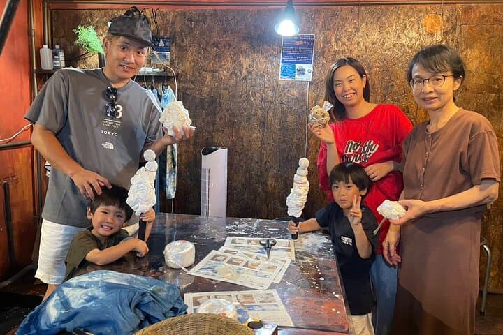Indigo Dyeing Using Mt. Fuji Spring Water in Kawaguchiko — photo 9