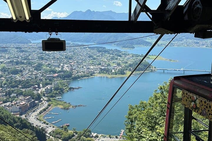 1 Day Private Tour of Mt. Fuji and Hakone with English Driver — photo 9