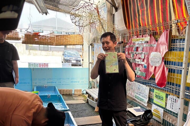 Castle Town Walking Tour with Local Sweets and Sake Tasting — photo 3