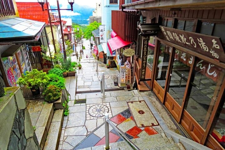 Fukiaware Falls Harada Fruit Picking and Lavender Flower Sea Trip — photo 6