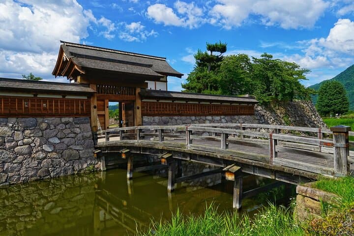 Matsushiro Samurai Town Tour from Nagano by Car — photo 9