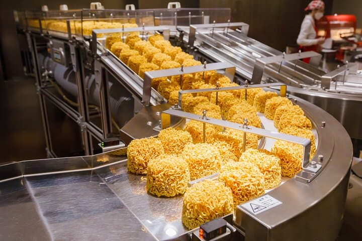 Osaka Cup Noodles Museum and Chicken Ramen Gourmet Tour — photo 2