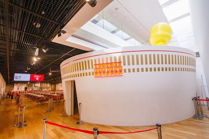 Osaka Cup Noodles Museum and Chicken Ramen Gourmet Tour — photo 10