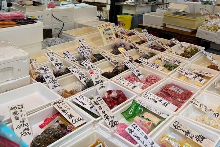 Explore Tsukiji with a Sushi Chef — photo 2