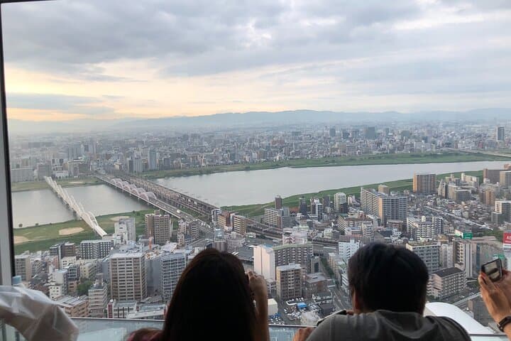 Osaka Walking Tour Umeda Sky Building and Nakazakicho — photo 4