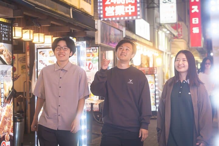 Tokyo: Private Shinjuku Vibrant District Walking Tour — photo 4