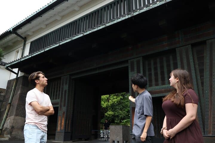 Tokyo: Private Imperial Palace Historic Walking Tour — photo 5