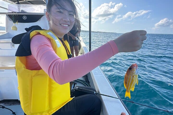 Fishing experience on a private small boat on Ishigaki Island - Meet empty-handed!Fish.Let's eat.~ 【Half day course】 — photo 10