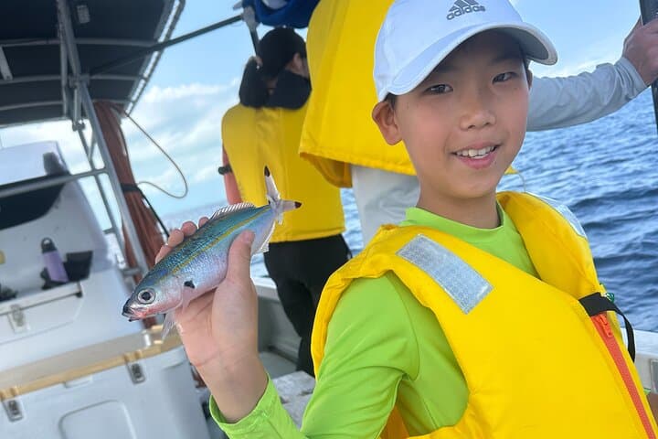 Fishing experience on a private small boat on Ishigaki Island - Meet empty-handed!Fish.Let's eat.~ 【Half day course】 — photo 12