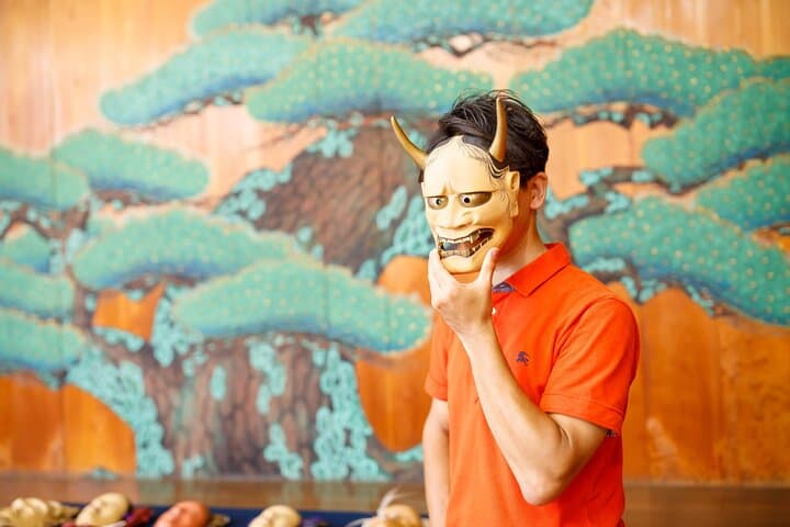 Osaka Oldest Noh Stage and Kishiwada Castle Cultural Walking Tour — photo 10