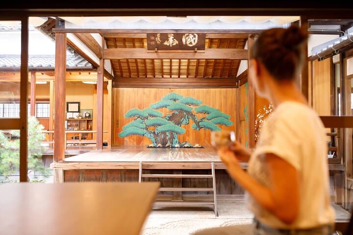 Osaka Oldest Noh Stage and Kishiwada Castle Cultural Walking Tour — photo 18