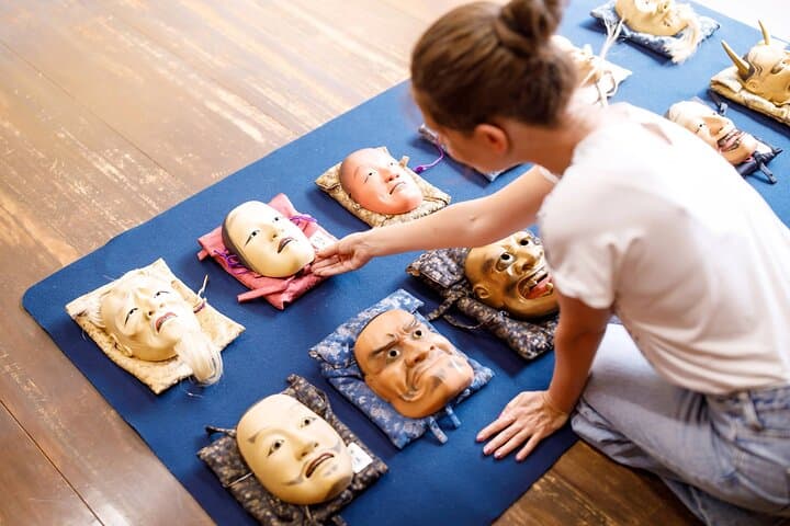 Osaka Oldest Noh Stage and Kishiwada Castle Cultural Walking Tour — photo 2