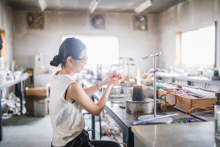 Osaka Glass Bead Necklace Workshop and Studio Tour — photo 12