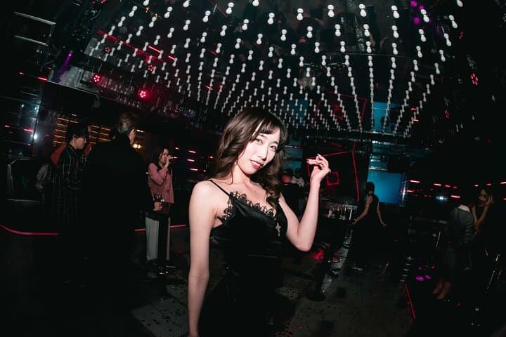 Tokyo Cross Roppongi Karaoke Nightclub Ticket with Drinks — photo 9