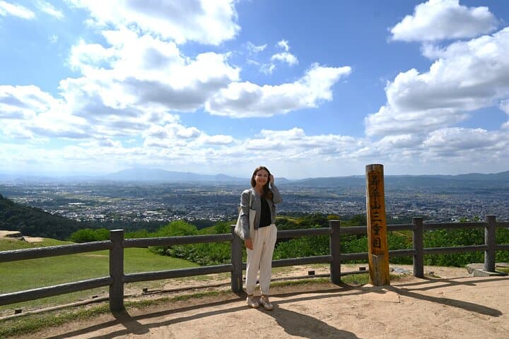 Nara Mt.Wakakusa Hilltop Bus From JR or Kintetsu Nara Station — photo 9