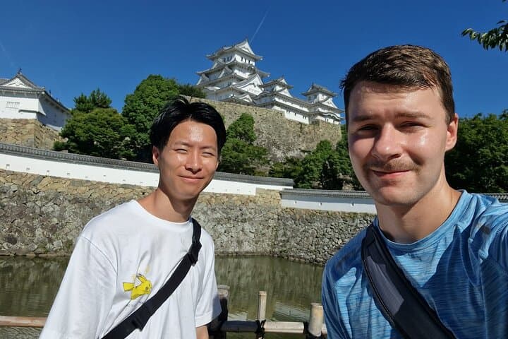 Himeji Castle tour with a Local University Student Guide — photo 2