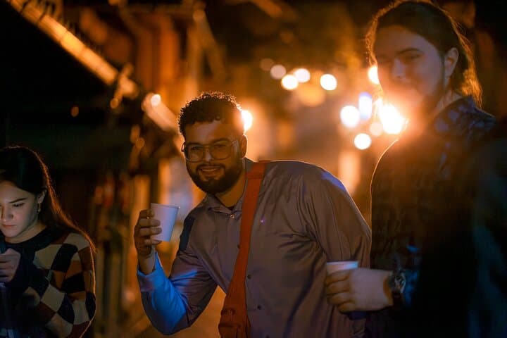 Kyoto Gion Evening Walk: Sake, Secret Alleys & Geisha District — photo 11