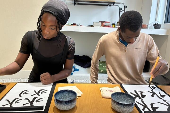 Tokyo: Private Japanese Calligraphy Art Experience in Shibuya — photo 7