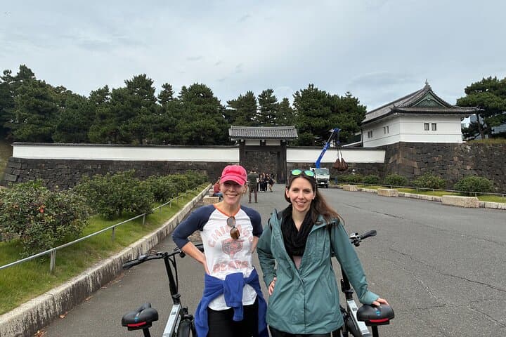 Tokyo: Private 2-Hour E-Bike Ride, City or Imperial Palace — photo 20