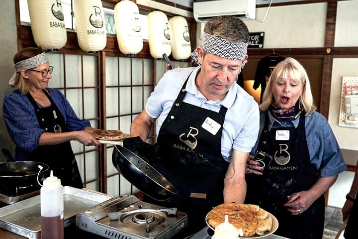 Professional Ramen & Gyoza with Ramen Chef in a restaurant! — photo 5