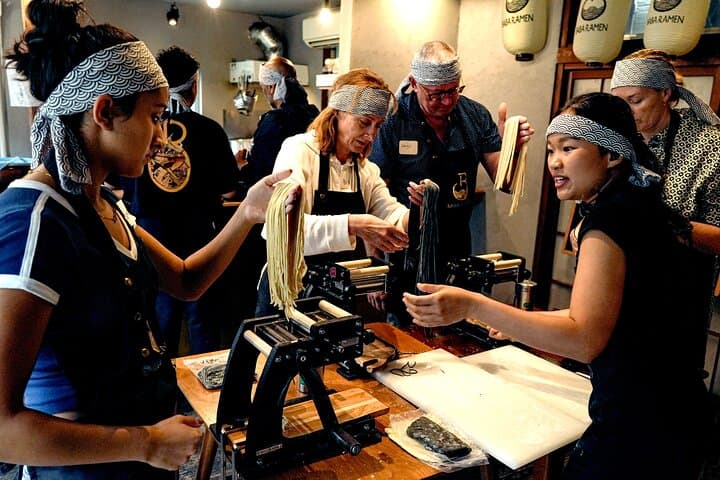 Professional Ramen & Gyoza with Ramen Chef in a restaurant! — photo 9