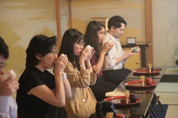 Private Tea Ceremony in a Samurai House near Kanazawa — photo 8