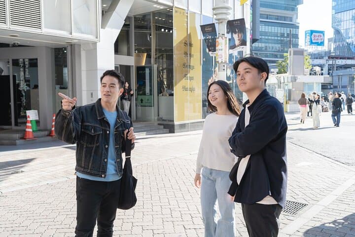 Tokyo: Private Shibuya Highlights and Hidden Gem Walking Tour — photo 4