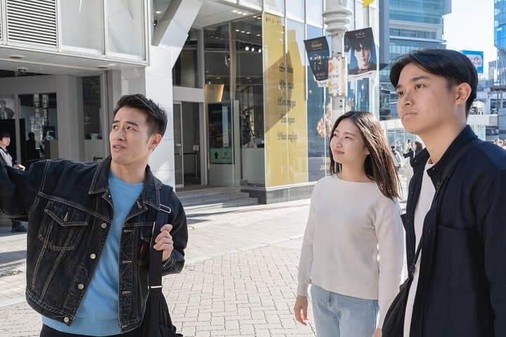 Tokyo: Private Shibuya Highlights and Hidden Gem Walking Tour — photo 3