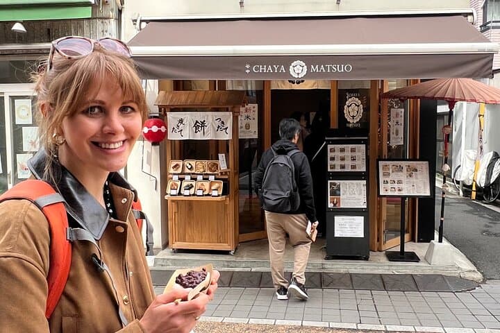 Tokyo Private Walking Tour Hidden Gems and Icons — photo 3