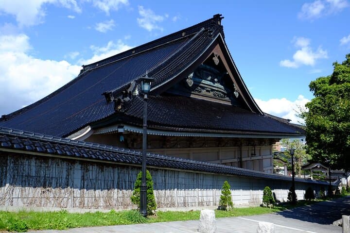 Walk Around Hakodate's Hidden Spots Guided by Local Residents — photo 5