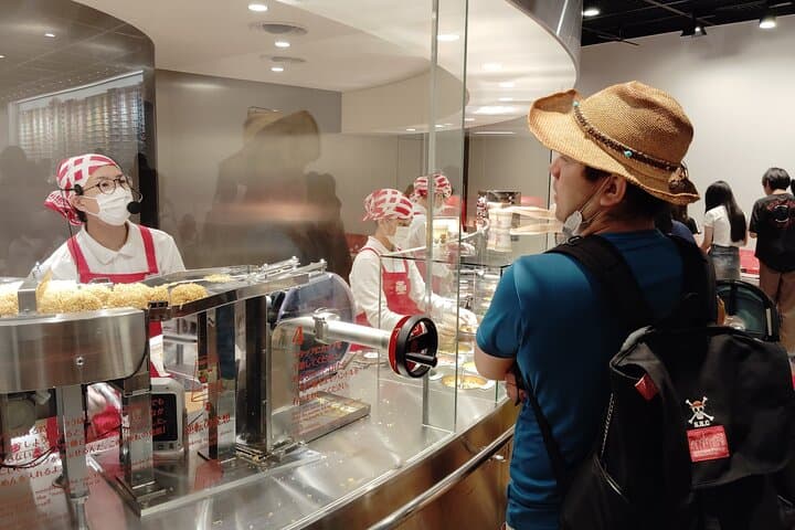Osaka: Cup Noodles Museum Guided Tour (90 Minutes) — photo 9