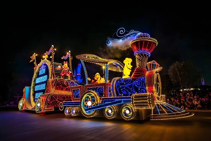Tokyo Disneyland 1-Day Pass with Private Hotel Pick-Up & Drop-Off — photo 10