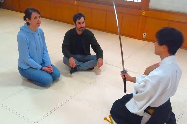 Osaka: Samurai Sword Experience at Historic Kōzu Shrine — photo 9