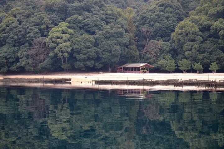 Private Cruise: Guided Sea Worship & Visit Two Seaside Shrines — photo 3