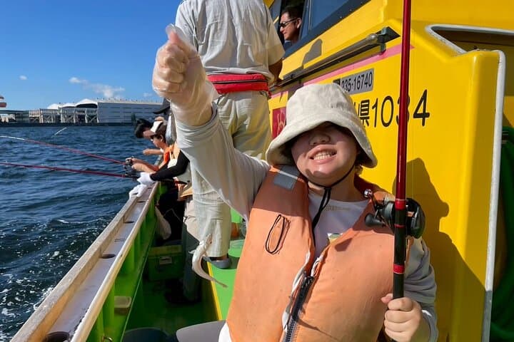 Fishing with Mt. Fuji Views and Japanese Home Cooking Experience — photo 12