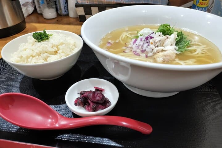 Osaka Half-day E-bike Adventure: Minoh Falls & Katsuoji Temple — photo 10