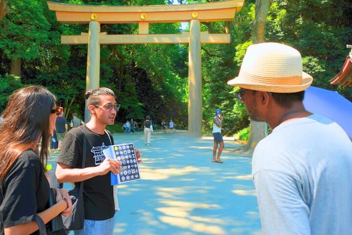Tokyo Meiji Shrine & Harajuku: Walk Through Japanese Culture — photo 10